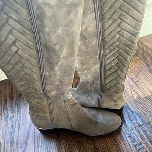 Women’s brand new Calvin Klein Garcella Black boots